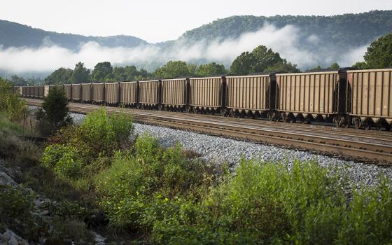 A train carries coal near Ravenna, Kentucky, Aug. 21, 2014. (CNS/Tyler Orsburn)