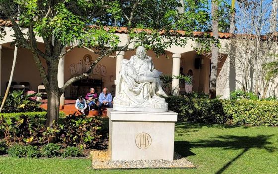 Replica of the Pietà in the courtyard of St. Christopher Church in Hobe Sound, Florida (GSR photo/Gail DeGeorge)
