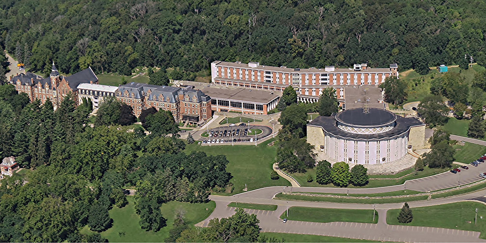 Aerial view of the Sinsinawa Mound (Courtesy of Dominican Sisters of Sinsinawa) Aerial view of the Sinsinawa Mound (Courtesy of Dominican Sisters of Sinsinawa)