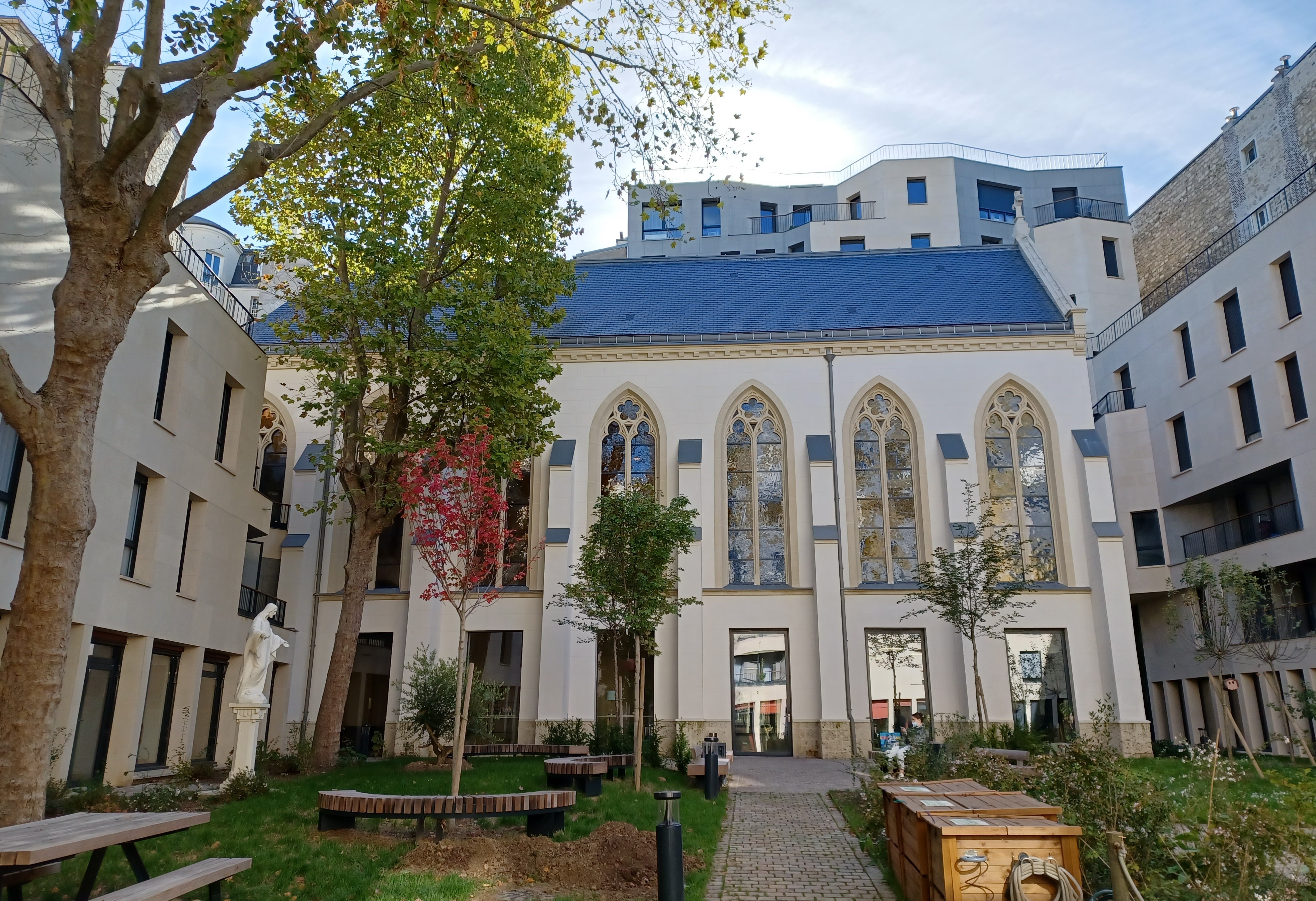 Courtyard of Maison St.-Charles in Paris