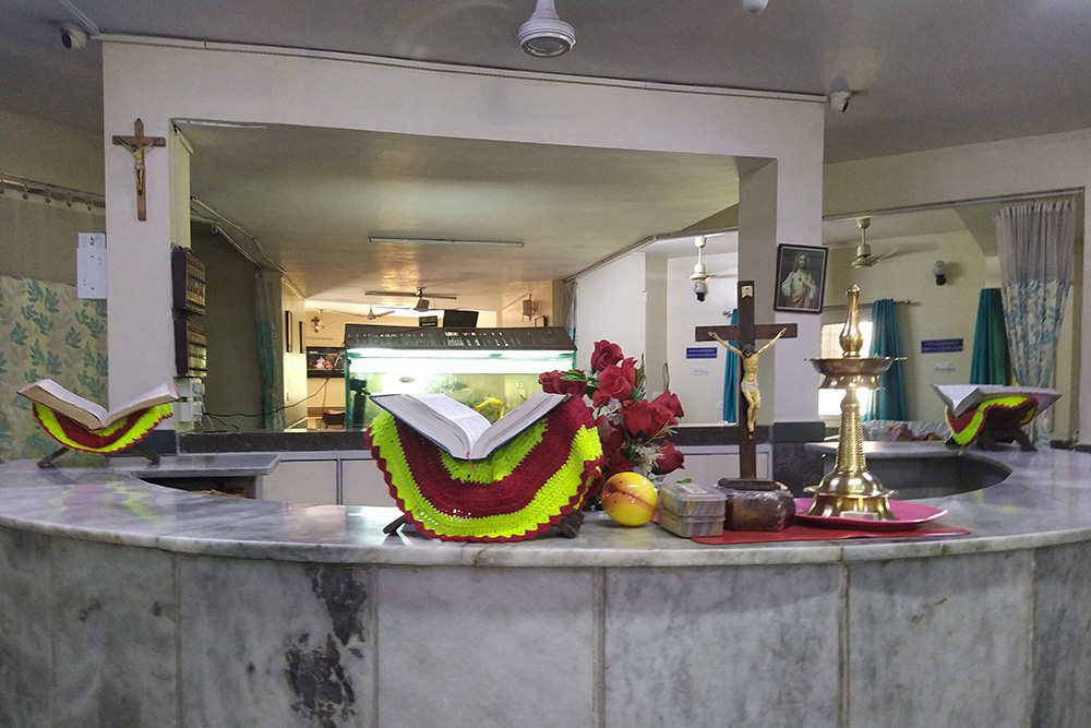 The nursing station and reception area at Shanti Avedna Sadan, a hospice for terminally ill cancer patients, in New Delhi (Jessy Joseph)