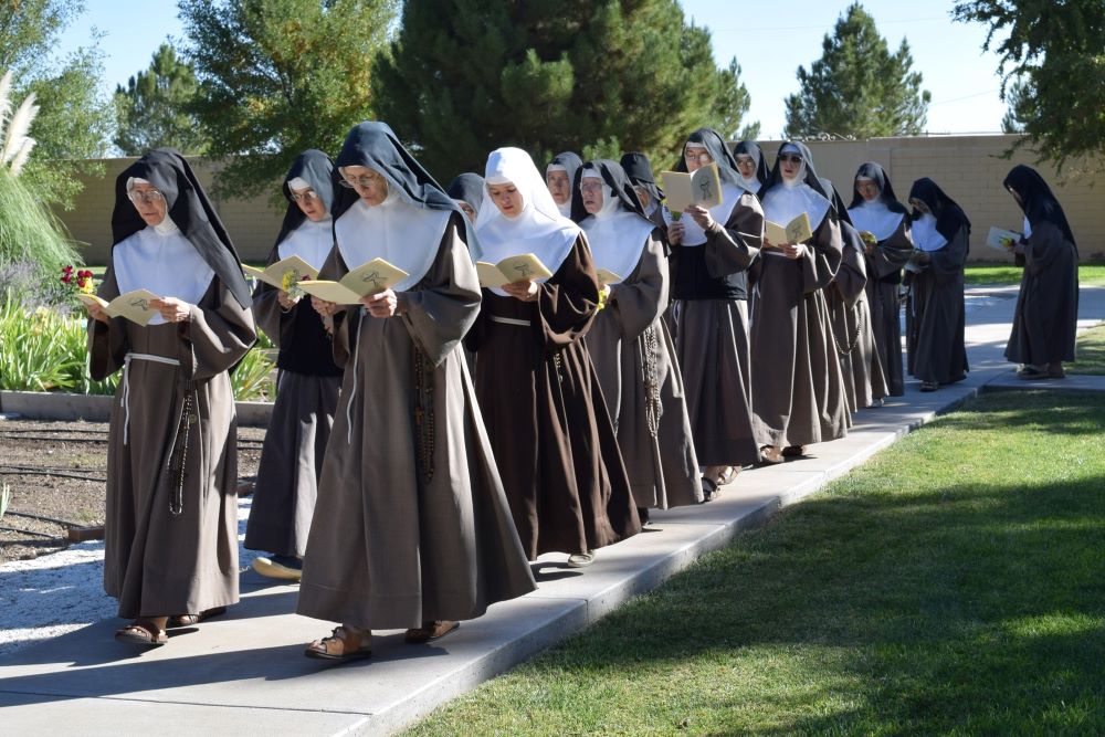 Poor Clare Sisters process during a Eucharistic celebration at the Roswell, New Mexico, monastery in October 2016. (Julie A. Ferraro)