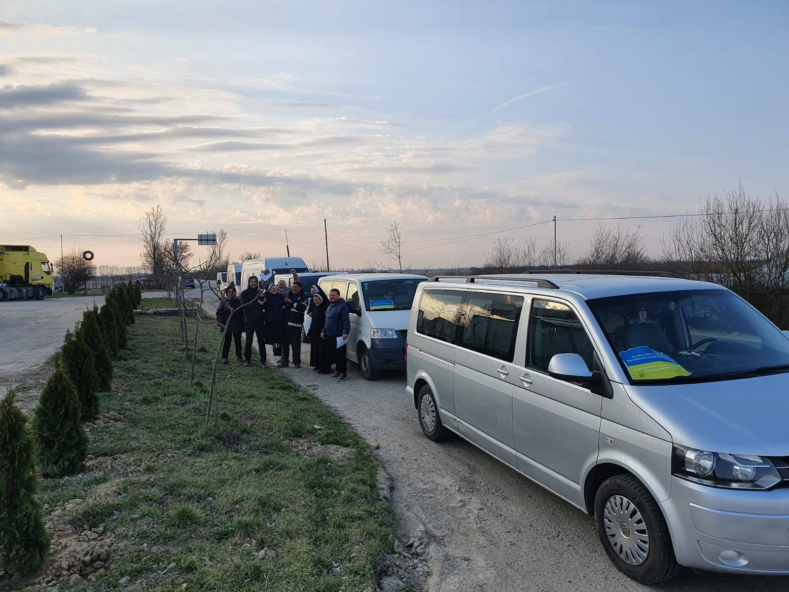 Basilian Sisters and volunteers from Romania deliver humanitarian aid to Ukraine in April 2022. 
