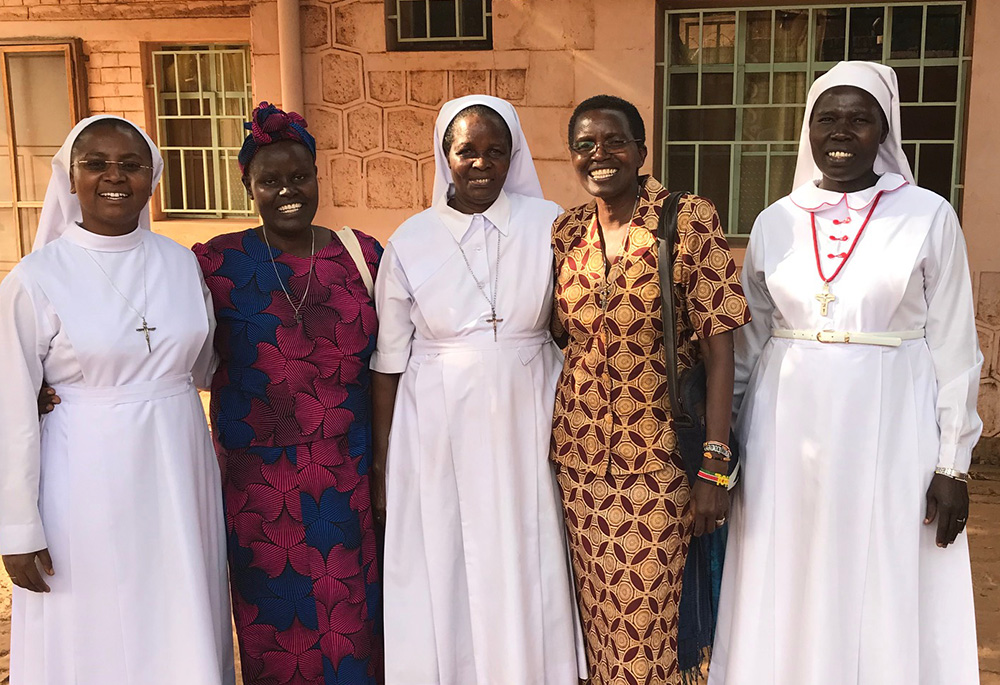 Sr. Scholasticah Nganda with religious of the Wsu Diocese in South Sudan (Courtesy of Scholasticah Nganda)