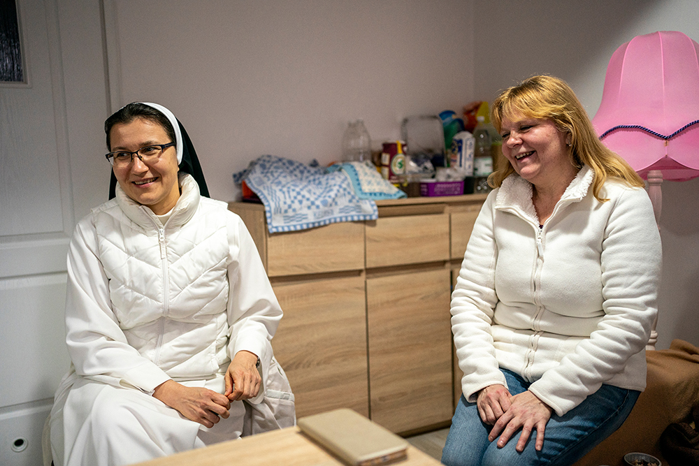 Sr. Margaret Lekan of the Dominican Sisters in Krakow, Poland, left, and her congregational guest Svitlana Kruchynska, a Ukrainian refugee who relocated because of the war (Gregg Brekke)