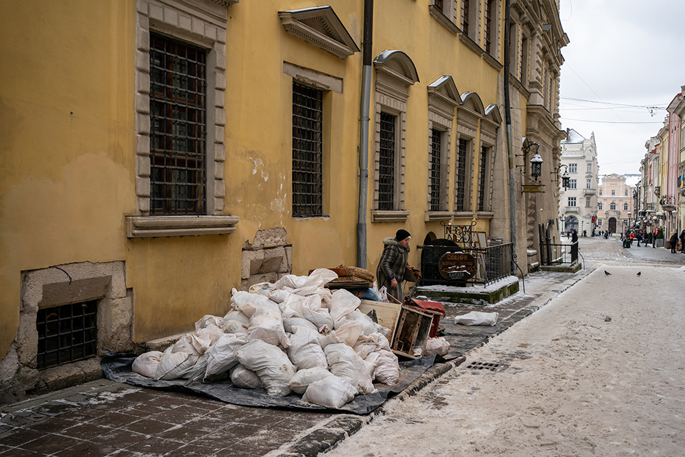 Sandbags on a street in Lviv, Ukraine (Gregg Brekke)