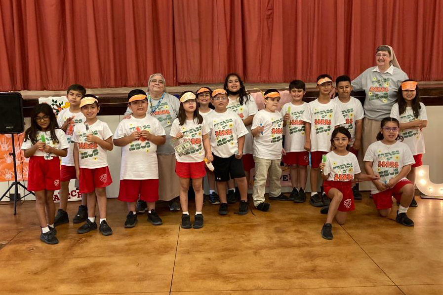 Teresian Sr. Mary Lou Aldape with students of her robotics club at Sacred Heart Catholic School in Uvalde, Texas (Courtesy of Mary Lou Aldape)