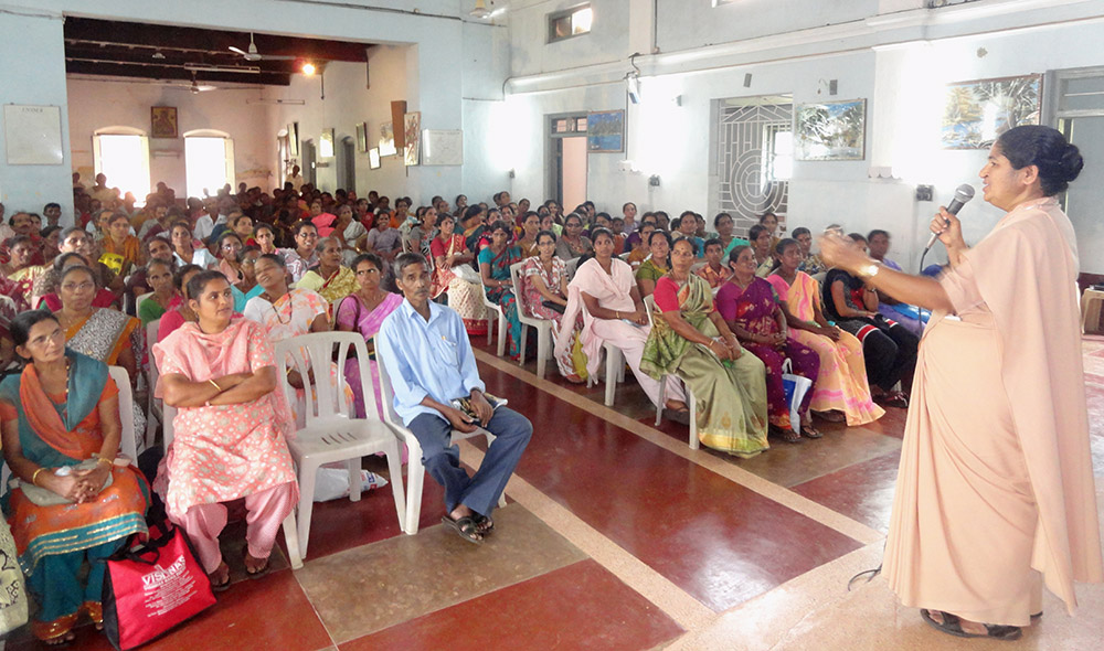 Sr. Prescilla D'Mello, superior general of the Helpers of Mount Rosary, addresses a group of farmers at the congregation's headquarters in Alangar near Moodabidri, a town in the southwestern Indian state of Karnataka. (Courtesy of Celestine D'Souza)