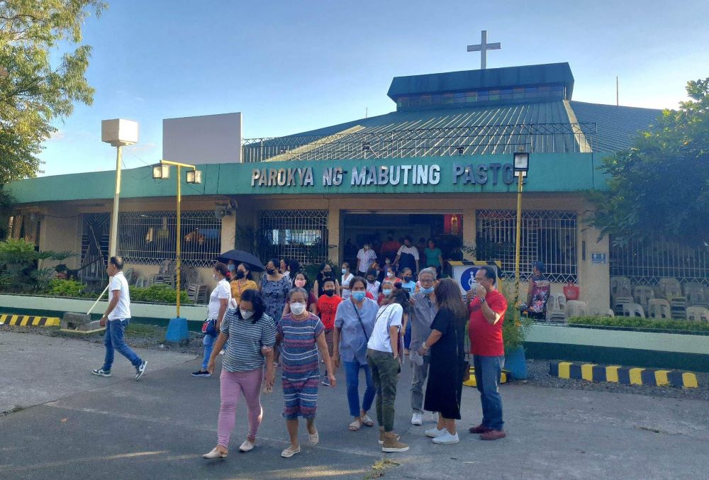 The Sisters of the Divine Savior pioneered its women's and children's protection program at Parokya ng Mabuting Pastol church in Quezon City, Philippines, more than 20 years ago The congregation has created 39 such groups across the country. (Oliver Samson)