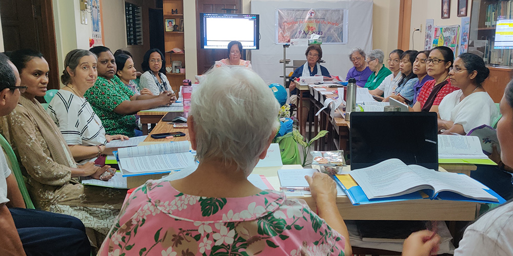 Participants at the March 2023 zonal assembly of the Congregation of the Sacred Hearts of Jesus and Mary, 20 delegates who came from India, Indonesia, the Philippines, the United States, and Rome (Courtesy of Sujata Jena)