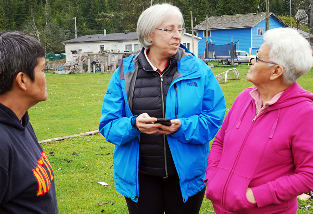 Sr. Norma McDonald, center, visits Opitsaht (across from Tofino) with friends Darlene Charlie and Rose Tom. (Courtesy of Sr. Norma McDonald)