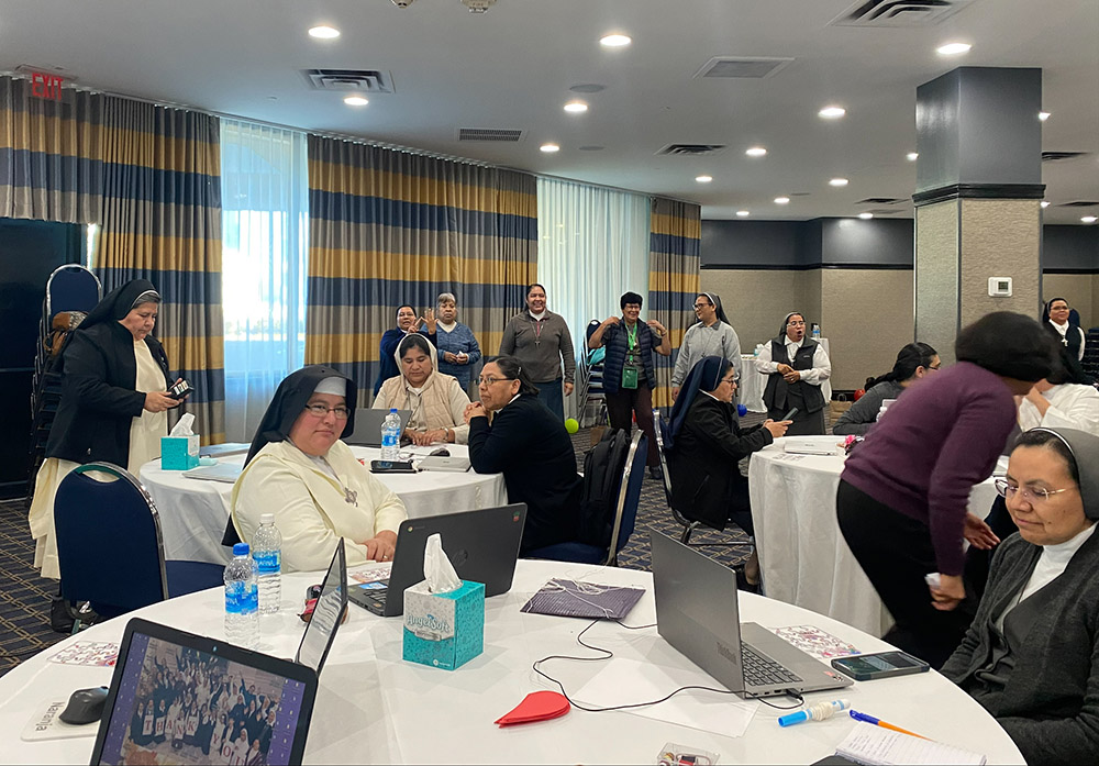 Latin American sisters attend classes in New York in November 2022. (Courtesy of Maryud Milena Cortés Restrepo)