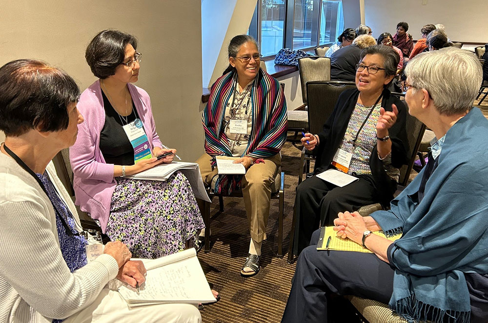 A roundtable discussion during the breakout session on intercultural leadership at the 2023 LCWR assembly in Dallas (Courtesy of Annmarie Sanders)