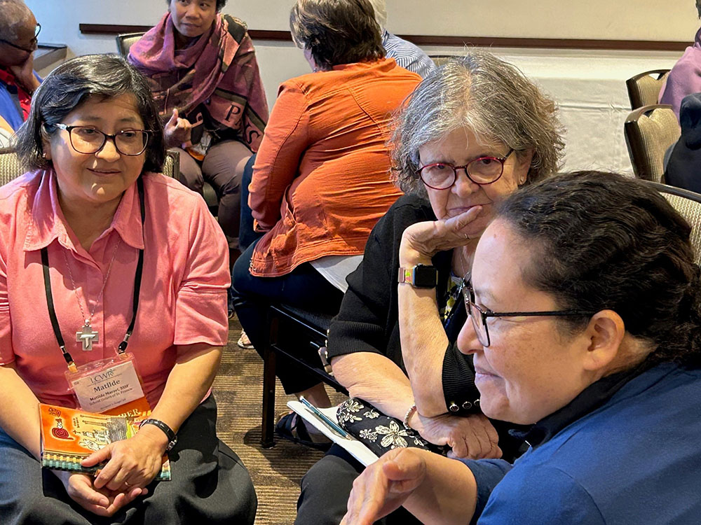 A roundtable discussion during the breakout session on intercultural leadership at the 2023 LCWR assembly in Dallas (Courtesy of Annmarie Sanders)