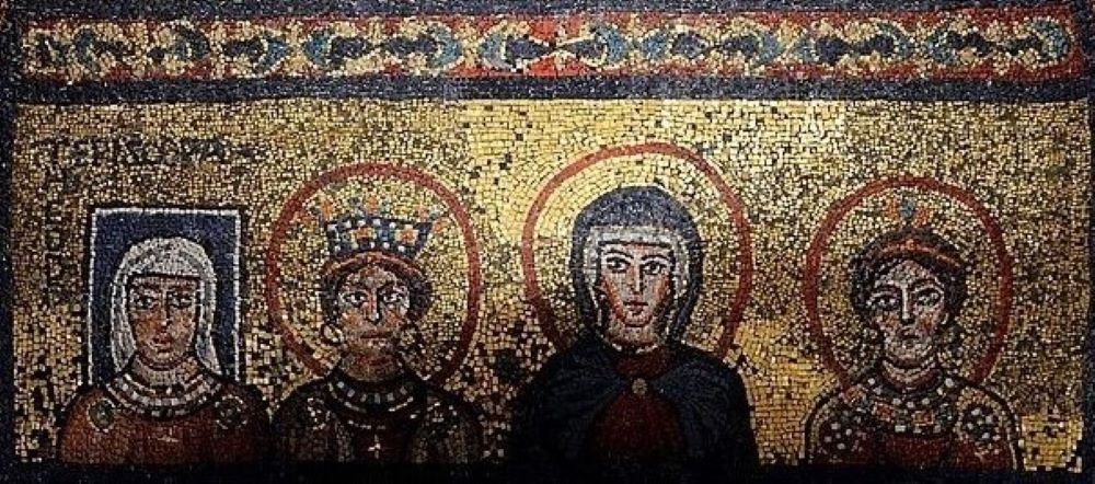 Four women are depicted in a ninth-century mosaic in a chapel in St. Praxedis Church, Rome.  (Wikimedia Commons/CC BY-SA 4.0)