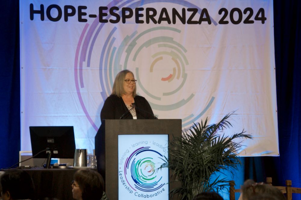 Sr. Linda Buck, executive director of the Leadership Collaborative and a Sister of St. Joseph of Orange, speaks to the Hope-Esperanza Conference Jan. 25 in Chicago. The conference allowed sisters under 65 to meet with others experiencing similar challenges in religious life. (GSR photo/Dan Stockman)