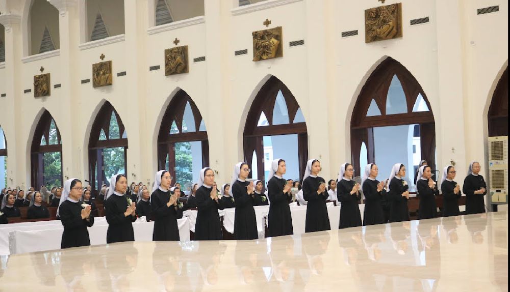 Twelve Sisters of Mary, Queen of the World, in Vietnam make their first profession in 2024. Twelve Sisters of Mary, Queen of the World, in Vietnam make their first profession in 2024.
