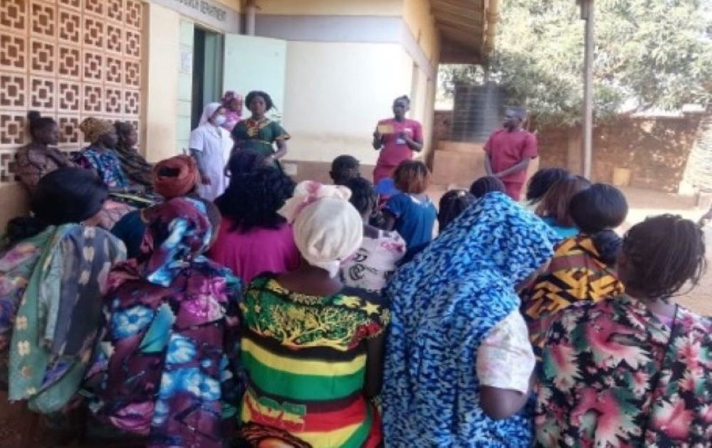 Catholic Health Training Institute midwifery students give a health talk to expectant mothers. Catholic Health Training Institute midwifery students give a health talk to expectant mothers.