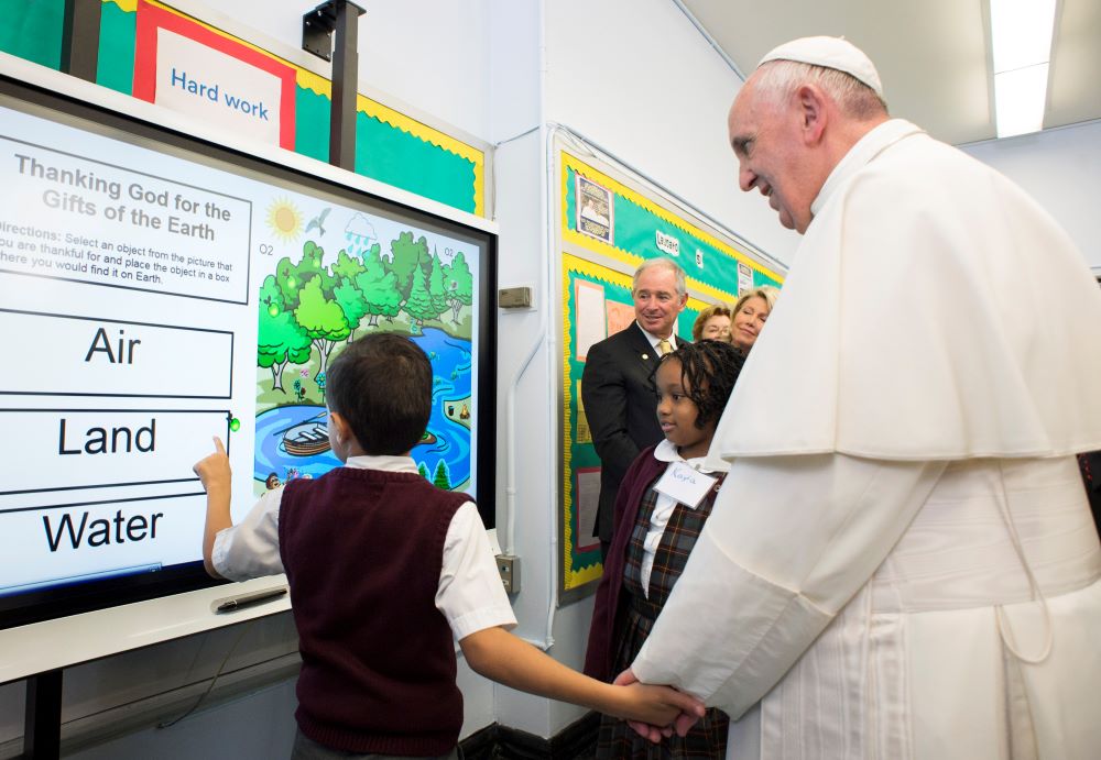Pope Francis with kids