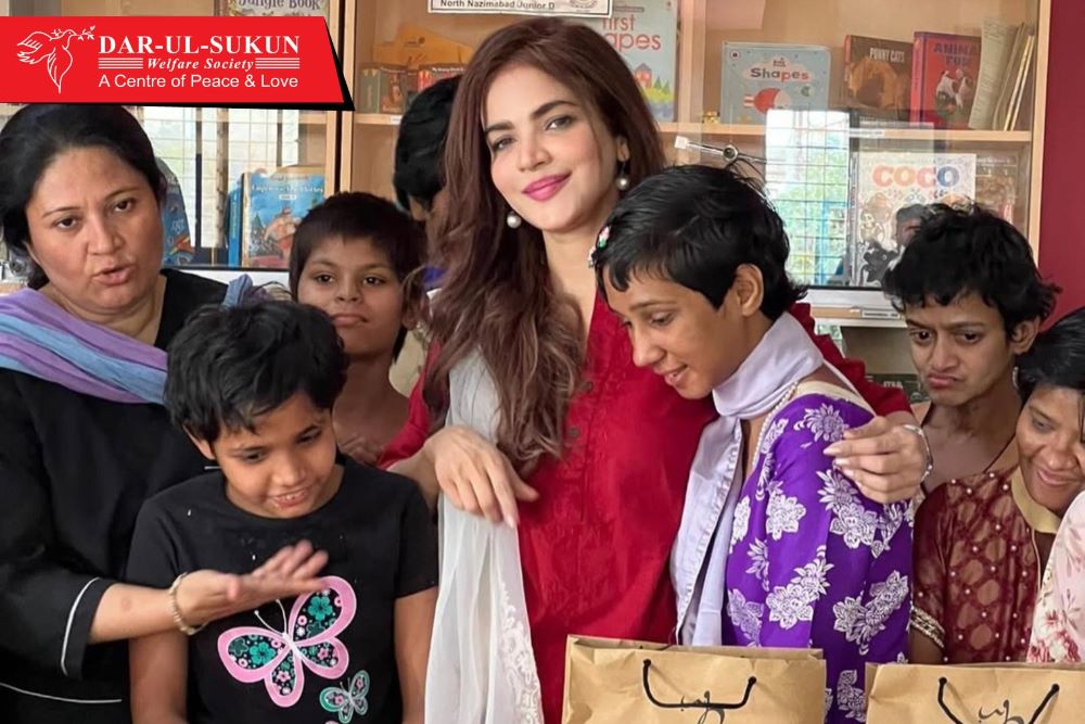 Humaira Asghar poses with children at Dar-ul-Sukun, Karachi, Pakistan. Humaira Asghar poses with children at Dar-ul-Sukun, Karachi, Pakistan.