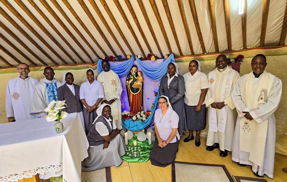 Consolata Missionary Sisters and Fathers celebrate the Consolata feast in Arvaikheer, 2024. (Courtesy of Francesca Allasia)