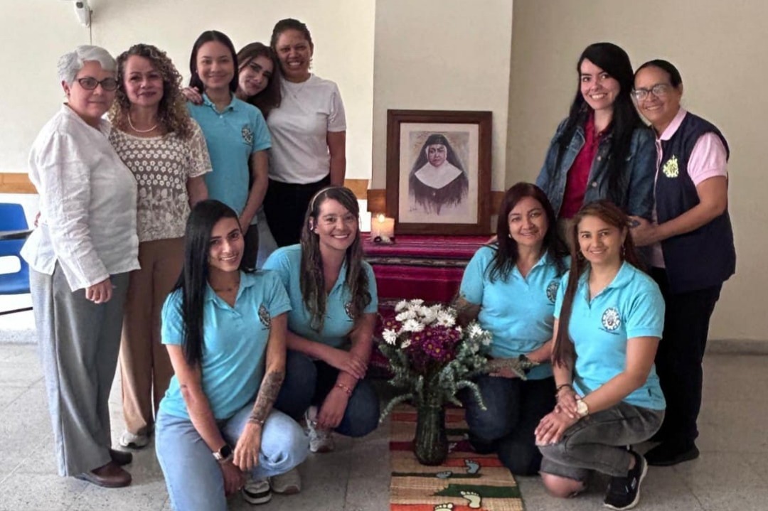 Encuentro de mujeres del curso sobre diseño y desarrollo de páginas web, celebrado en octubre del 2025 en la la Institución Técnica San José Obrero. (Foto: cortesía ITSJO)