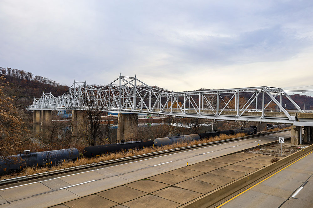 Ambridge-Aliquippa Bridge over the Ohio River between Ambridge and Aliquippa, Pennsylvania, in 2025 (Wikimedia Commons/Antony-22)
