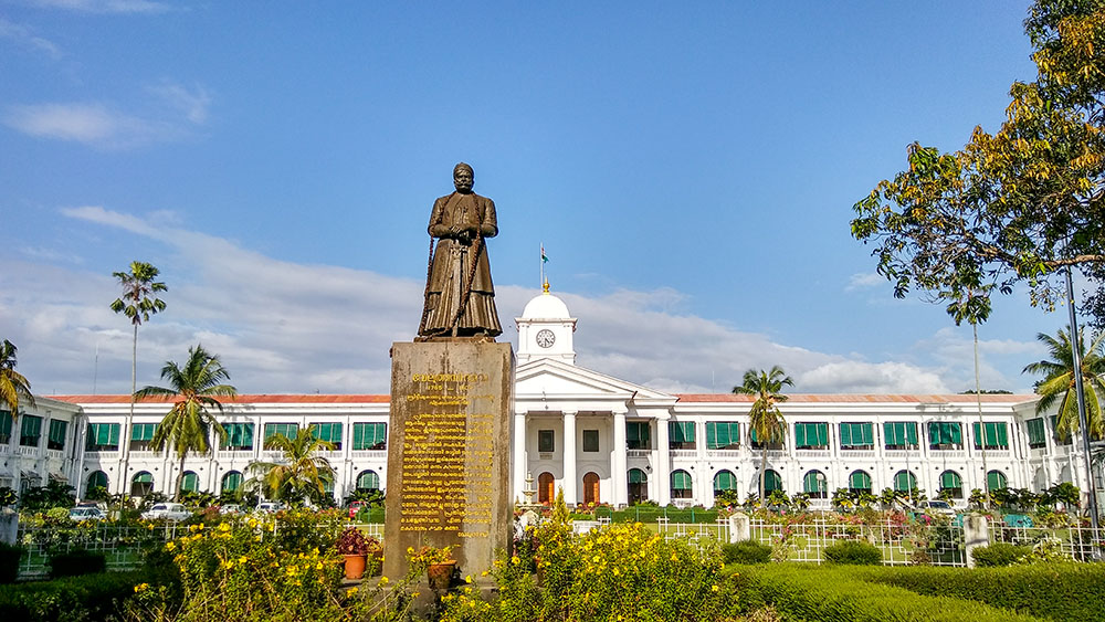 The Kerala Government Secretariat in the Indian state's capital city, Thiruvananthapuram. The Kerala government has decided to allow pensions for unmarried women above the age of 50, including those living in religious institutions. (Wikimedia Commons/Syed Shiyaz Mirza)