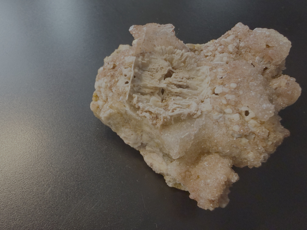 This pink amethyst with barite and hematite formed naturally in the shape of a heart. It reflects the heart with all its complexity, beauty and fragility. (Julie Vieira)