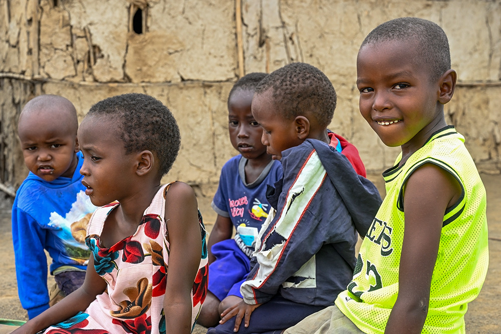 Children are seen in a village near Nairobi, Kenya, in a 2022 photo. (Dreamstime/Alexey Kuznetsov)