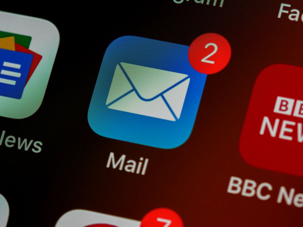 cellphone icons, including one for mail