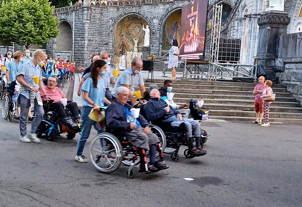 Lourdes revives from pandemic with a new international dimension ...