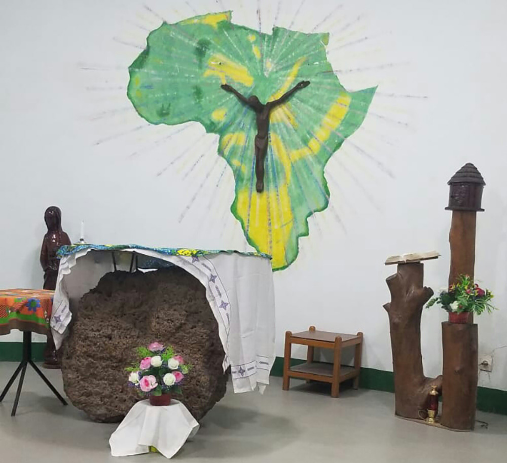 A sisters' community chapel in Chad, in the diocese of Laï. The altar is made of volcanic rock. (Courtesy of Elise Solange Maga)