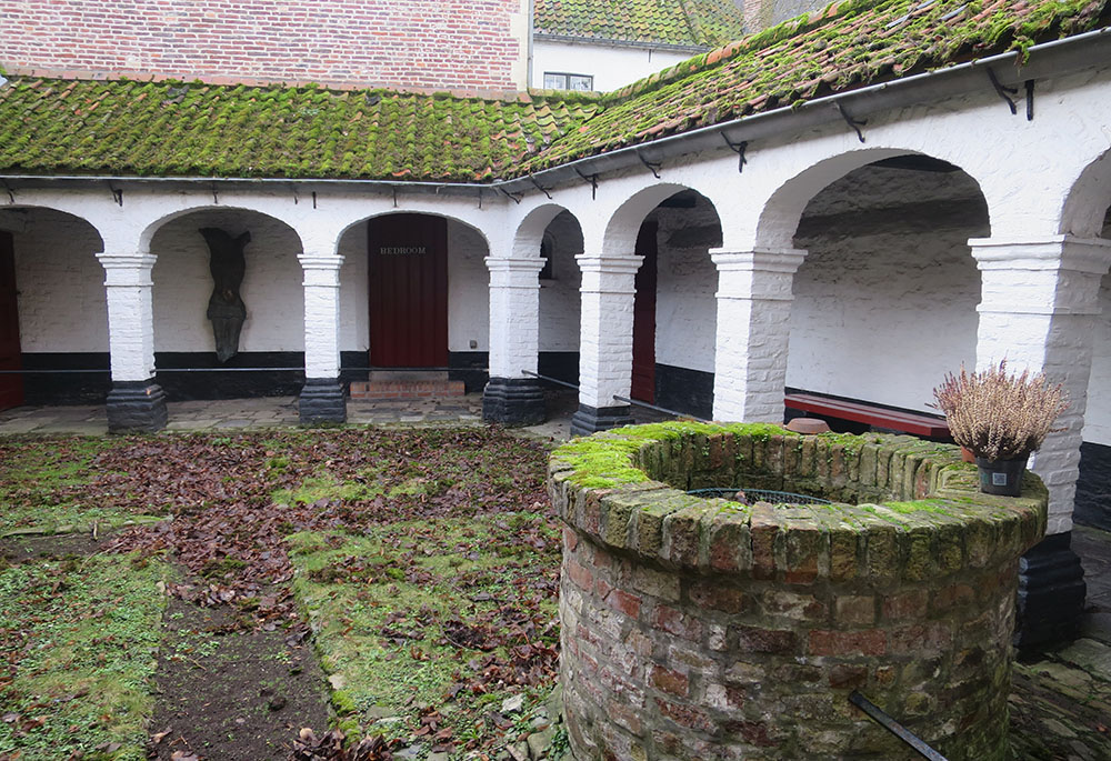 A former Beguinage in Bruges, Belgium, in January 2018 (Tracey Edstein) 