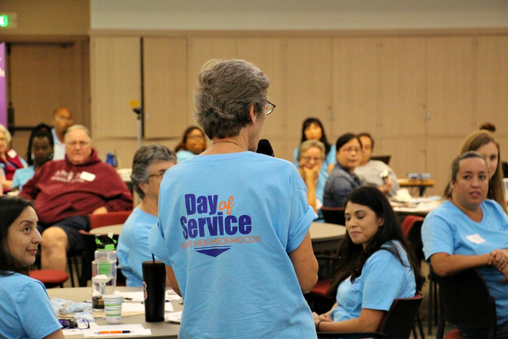 About 100 Sisters of St. Joseph of Orange, St. Joseph Workers and laypeople took part in a day of service in our neighborhoods Sept. 28. (Courtesy of the Sisters of St. Joseph of Orange)