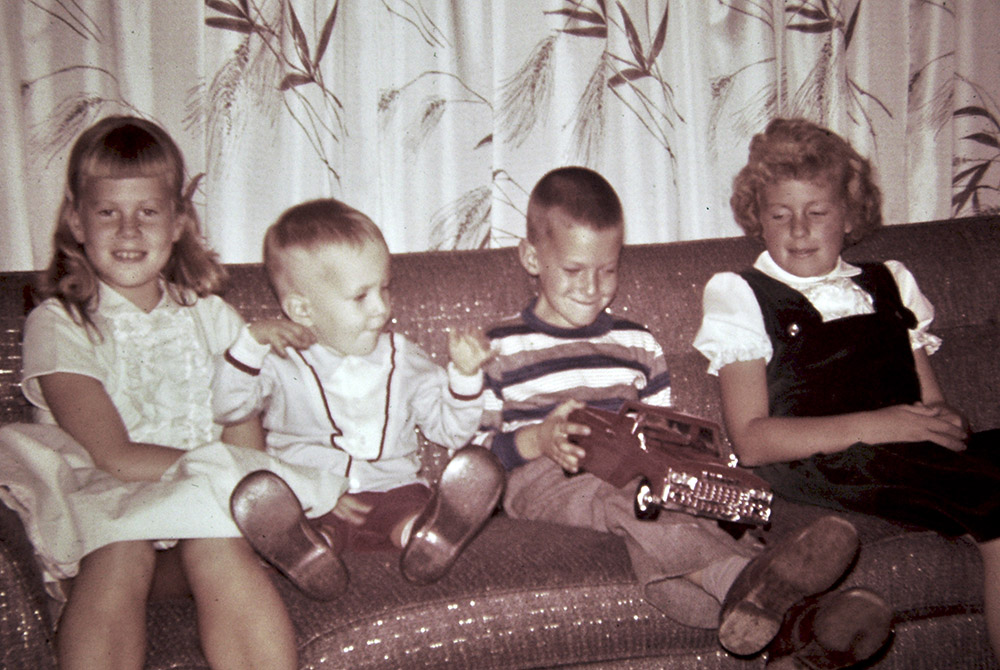 Jane Herb and siblings, 1960 Eleven-year-old Jane Herb, far right, poses in 1960 with her siblings, from left, Marge, Paul and Jim (Courtesy of Jane Herb)