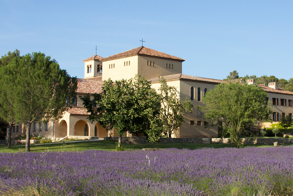 Abbaye Notre-Dame de Fidélité de Jouque in Provence, home of the Benedictine Sisters recording the Liturgy of the Hours in Gregorian chant (Courtesy of Abbaye Notre-Dame de Fidélité de Jouques)
