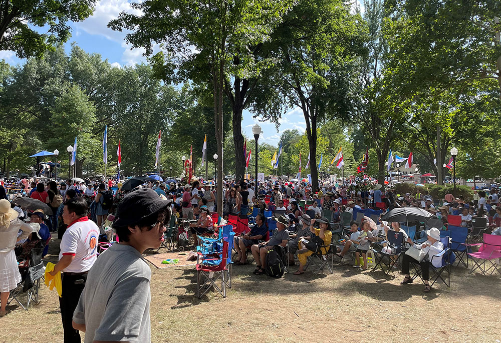 Tens of thousands of Vietnamese Americans participated in 43 Marian Days Celebration, held Aug. 4-7, at Carthage, Missouri. This religious pilgrimage is being held annually except 2020 and 2021 due to the COVID-19 pandemic. (Peter Tran) Tens of thousands of Vietnamese Americans participated in 43 Marian Days Celebration, held Aug. 4-7, at Carthage, Missouri. This religious pilgrimage is being held annually except 2020 and 2021 due to the COVID-19 pandemic. (Peter Tran)
