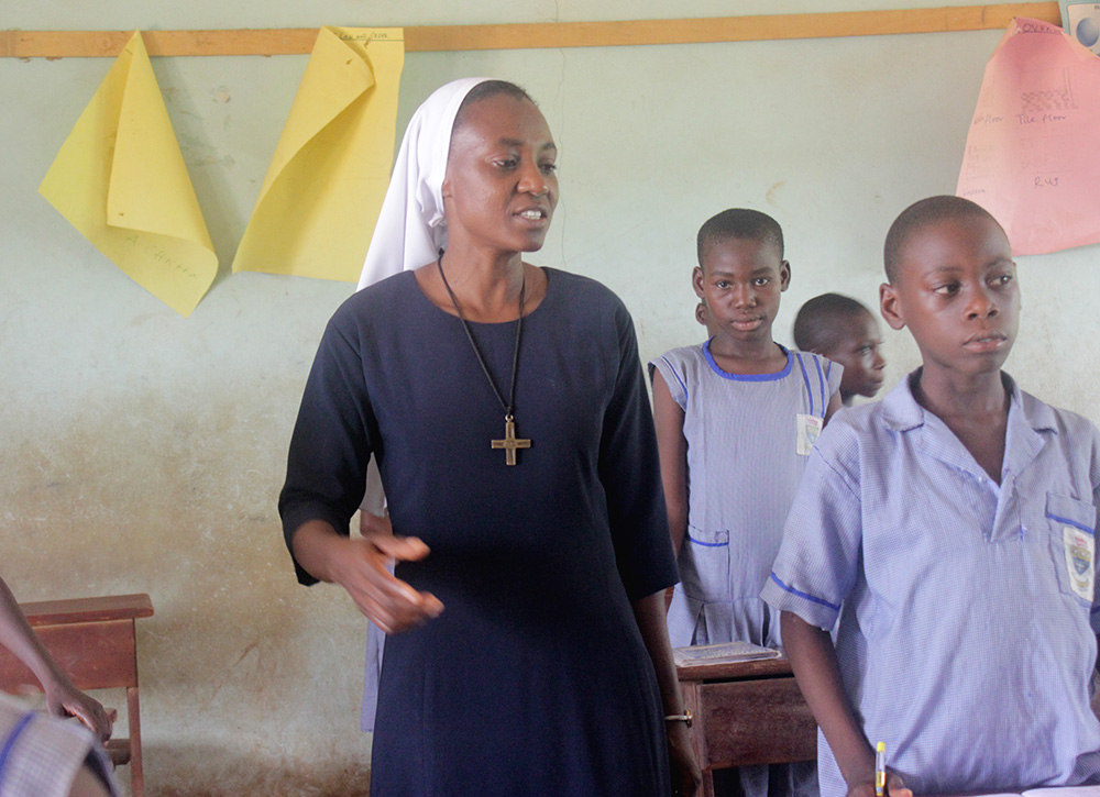 Notre Dame de Namur Sr. Ifeoma Ubah speaks to pupils of the Notre Dame Nursery and Primary School in Southeast Nigeria in 2019. (Patrick Egwu)