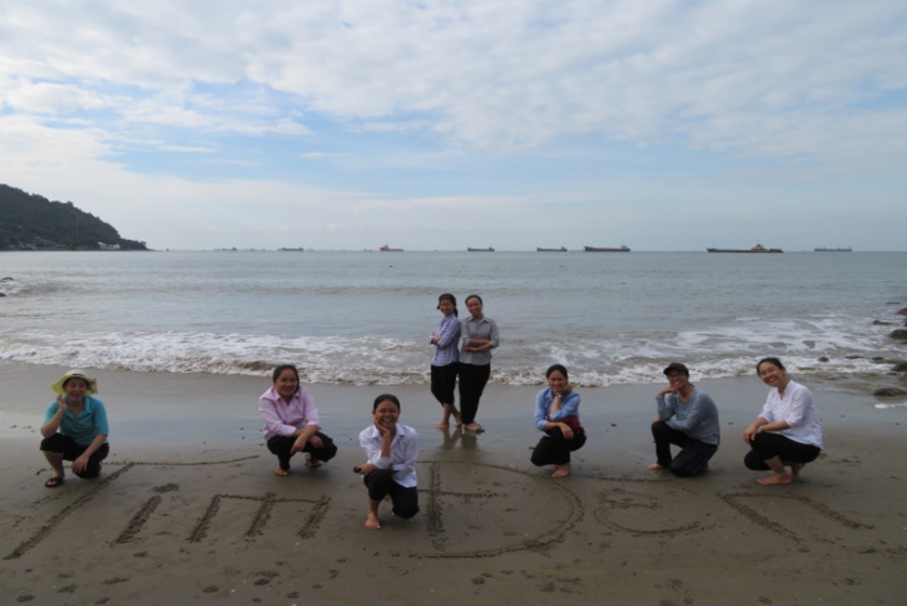 To relieve the stress of work and life, the Dominican Missionary Sisters provide outings for sisters to meet each other. (Nguyen)