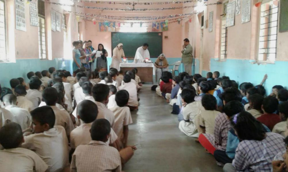 Eucharist at David Sasoon Remand Home for juvenile delinquents, a branch of New Observation Home at Matunga in Mumbai, western India, on Dec. 23, 2018 (Provided photo)