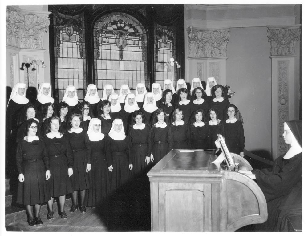 Ursuline Sisters in formation sing in the mid-1960s (Courtesy of the Ursuline Sisters of Louisville, Kentucky)