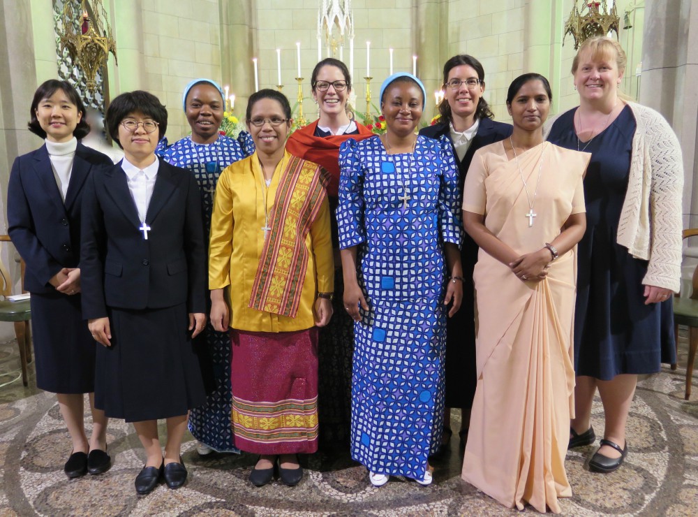 Nine women made final vows with the Society of the Sacred Heart on Jan. 26 in a ceremony at the chapel of the congregation's Villa Lante in Rome. The sisters spent five months in Rome preparing for their vows.