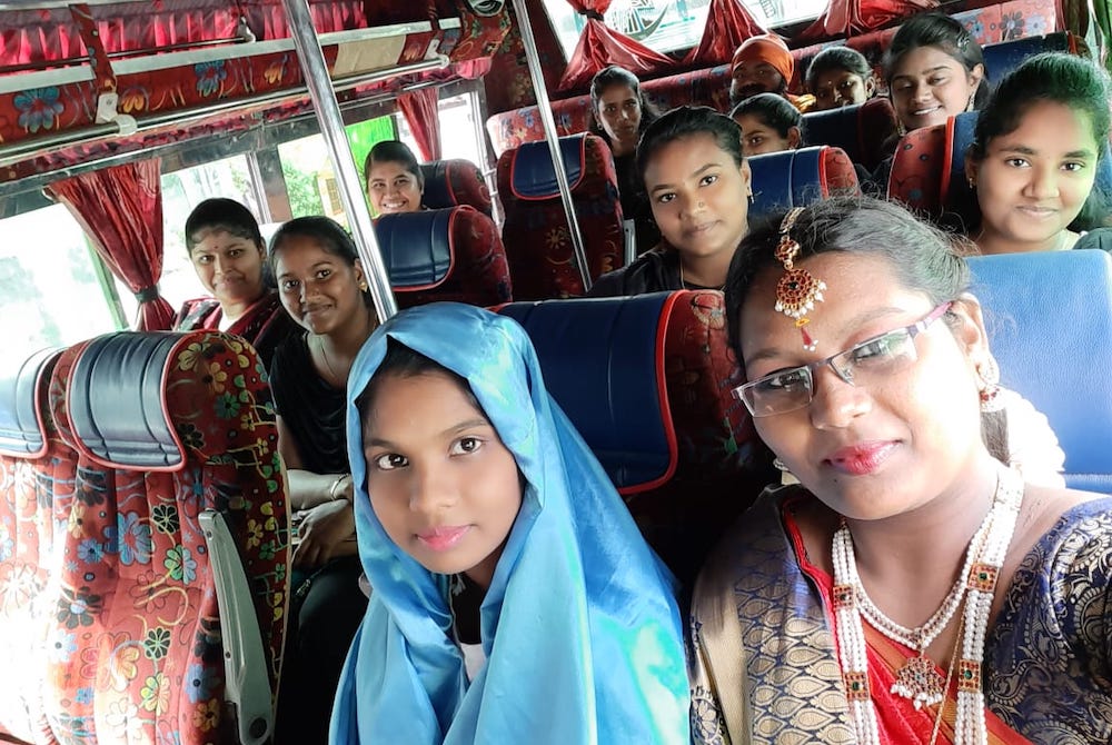 Youth from Our Lady of the Healer Church, in Karumandapam, after Mass (Robancy A. Helen)