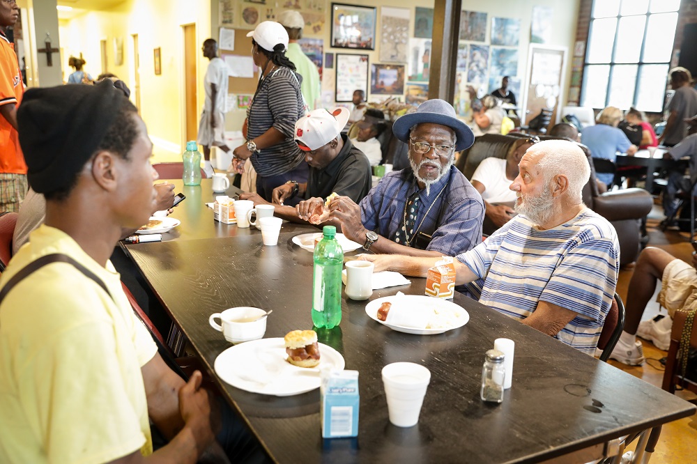 A hot breakfast, a warm room and a place to connect with others is a welcome sight for people at Daybreak Day Resource Center in Macon, Georgia. (Provided photo) A hot breakfast, a warm room and a place to connect with others is a welcome sight for people at Daybreak Day Resource Center in Macon, Georgia. (Provided photo)