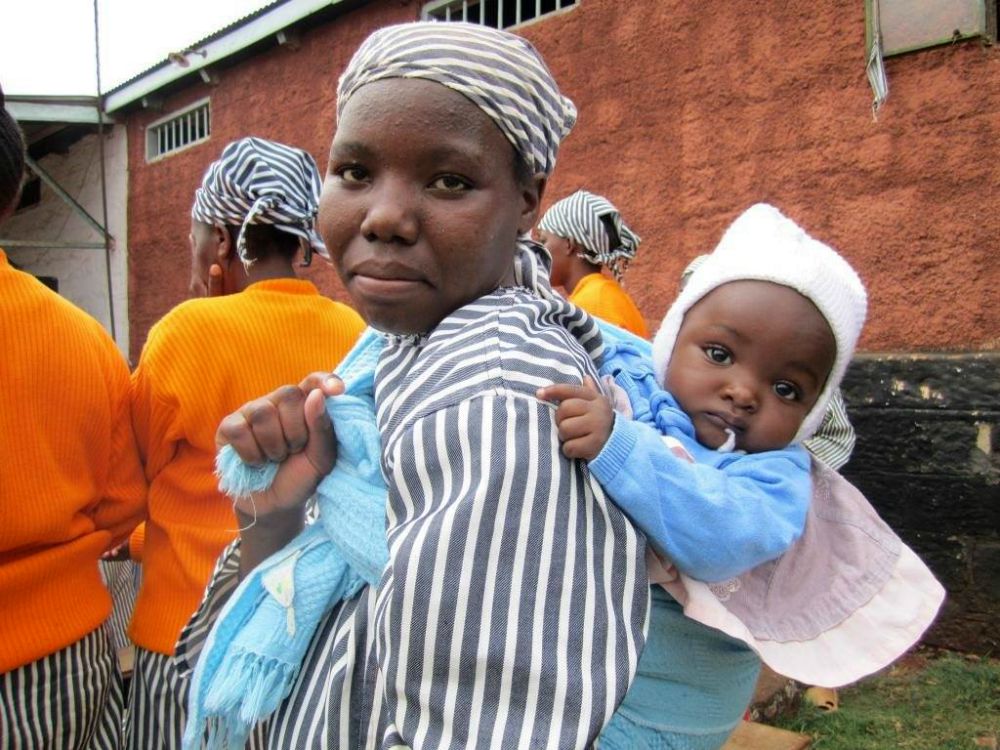 An inmate attends a prayer event at Langata Women's Prison in Nairobi, Kenya. (Courtesy of the Dimesse sisters)