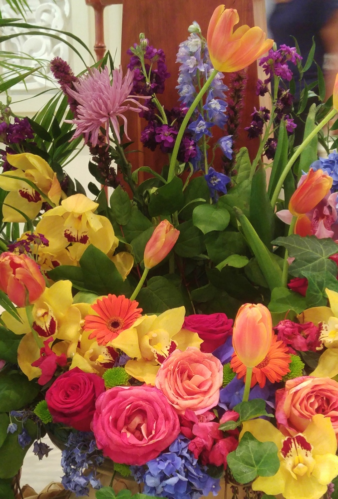 Flowers to honor the victims. (Julia Walsh)