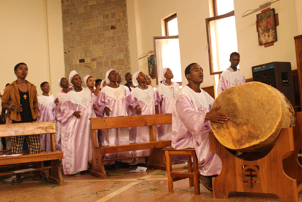 The youth choir at Mary Help of Christians Church. (Christian E. Ruehling)