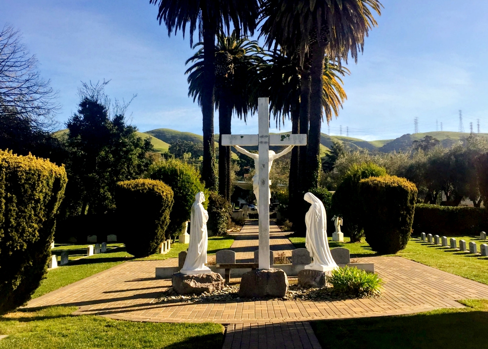 A cross at Viviana Garcia-Blanco's midyear retreat at Mission San Jose, California (Viviana Garcia-Blanco)