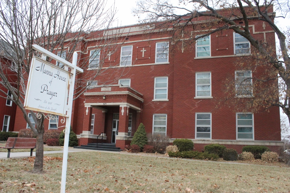 In the decades following Vatican II, the Sisters of St. Joseph dove into apostolic work in Concordia, opening the Manna House of Prayer in 1978 – a retreat center that doubles as a food bank and temporary shelter for anyone ineligible for other forms of assistance. (Nicholas Sciarappa)